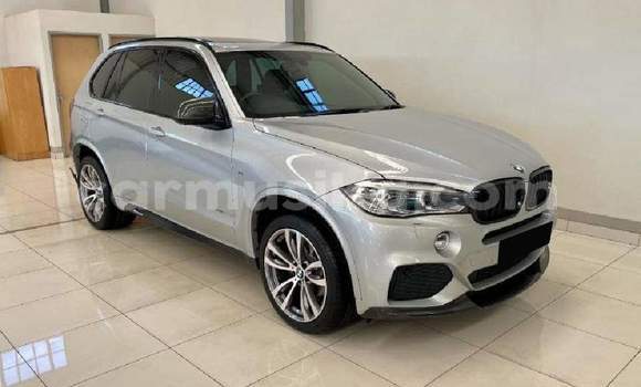 Nunua Ilio tumika BMW X5 Fedha Gari ndani ya Beitbridge nchini Matabeleland Kusini Nunua Ilio tumika BMW X5 Fedha Gari ndani ya Beitbridge nchini Matabeleland Kusini