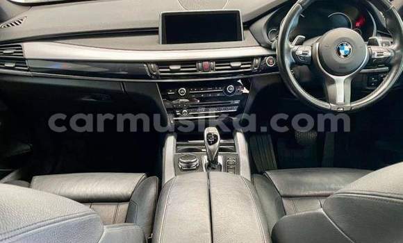 Nunua Ilio tumika BMW X5 Fedha Gari ndani ya Beitbridge nchini Matabeleland Kusini Nunua Ilio tumika BMW X5 Fedha Gari ndani ya Beitbridge nchini Matabeleland Kusini