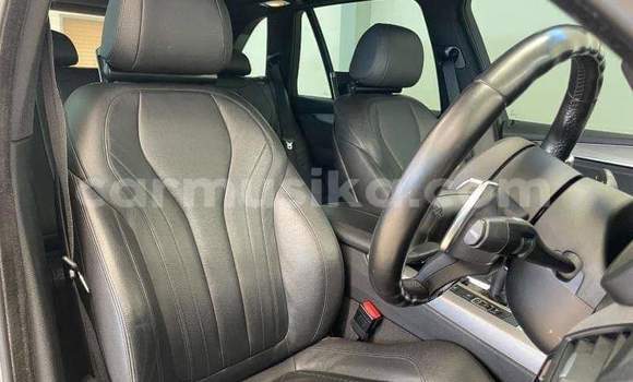 Nunua Ilio tumika BMW X5 Fedha Gari ndani ya Beitbridge nchini Matabeleland Kusini Nunua Ilio tumika BMW X5 Fedha Gari ndani ya Beitbridge nchini Matabeleland Kusini