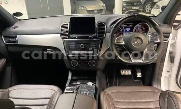 Nunua Ilio tumika Mercedes‒Benz AMG GLE Nyeupe Gari ndani ya Beitbridge nchini Matabeleland Kusini Nunua Ilio tumika Mercedes‒Benz AMG GLE Nyeupe Gari ndani ya Beitbridge nchini Matabeleland Kusini