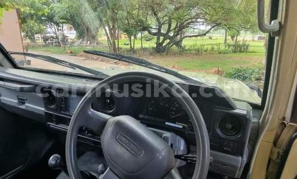 Nunua Ilio tumika Toyota Land Cruiser Nyingine Gari ndani ya Harare nchini Harare Nunua Ilio tumika Toyota Land Cruiser Nyingine Gari ndani ya Harare nchini Harare