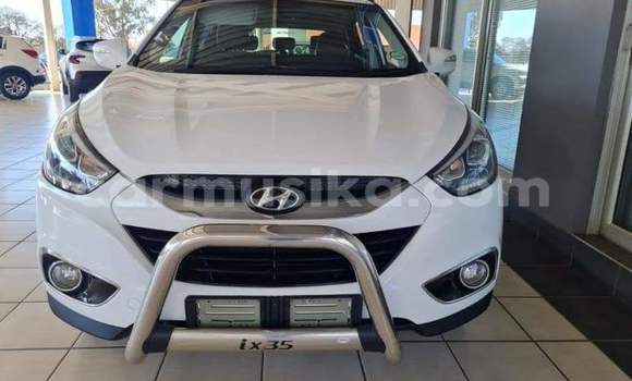 Buy Used Hyundai ix35 White Car in Bulawayo in Bulawayo
