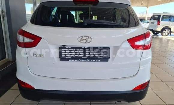 Buy Used Hyundai ix35 White Car in Bulawayo in Bulawayo Buy Used Hyundai ix35 White Car in Bulawayo in Bulawayo