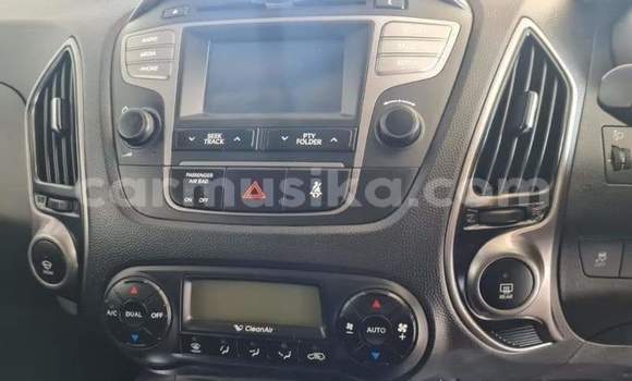 Buy Used Hyundai ix35 White Car in Bulawayo in Bulawayo Buy Used Hyundai ix35 White Car in Bulawayo in Bulawayo
