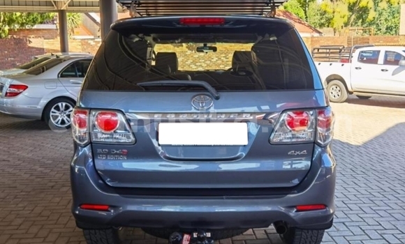 Tenga Tsaru Toyota Fortuner Zvimwe Mota in Beitbridge in Matabeleland South Tenga Tsaru Toyota Fortuner Zvimwe Mota in Beitbridge in Matabeleland South