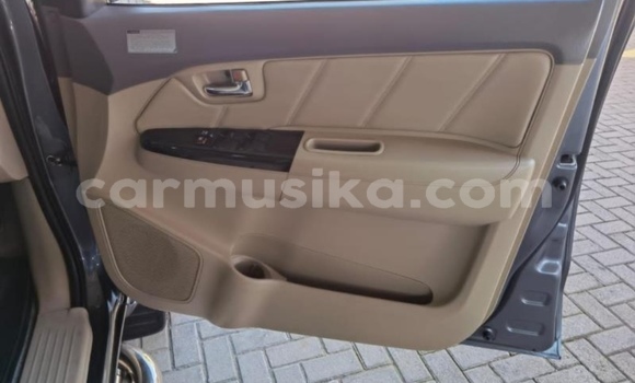 Tenga Tsaru Toyota Fortuner Zvimwe Mota in Beitbridge in Matabeleland South Tenga Tsaru Toyota Fortuner Zvimwe Mota in Beitbridge in Matabeleland South