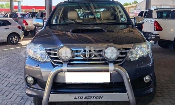 Tenga Tsaru Toyota Fortuner Zvimwe Mota in Beitbridge in Matabeleland South Tenga Tsaru Toyota Fortuner Zvimwe Mota in Beitbridge in Matabeleland South