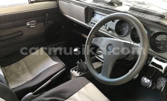 Acheter Occasion Voiture Nissan Pickup Gris à Beitbridge, Matabeleland South Acheter Occasion Voiture Nissan Pickup Gris à Beitbridge, Matabeleland South