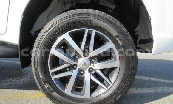 Acheter Occasion Voiture Toyota Hilux Blanc à Beitbridge, Matabeleland South Acheter Occasion Voiture Toyota Hilux Blanc à Beitbridge, Matabeleland South