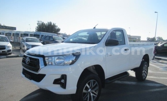 Acheter Occasion Voiture Toyota Hilux Blanc à Beitbridge, Matabeleland South Acheter Occasion Voiture Toyota Hilux Blanc à Beitbridge, Matabeleland South