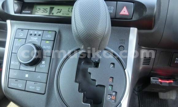 Nunua Ilio tumika Toyota Wish Fedha Gari ndani ya Beitbridge nchini Matabeleland Kusini Nunua Ilio tumika Toyota Wish Fedha Gari ndani ya Beitbridge nchini Matabeleland Kusini