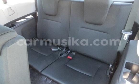 Nunua Ilio tumika Toyota Wish Fedha Gari ndani ya Beitbridge nchini Matabeleland Kusini Nunua Ilio tumika Toyota Wish Fedha Gari ndani ya Beitbridge nchini Matabeleland Kusini