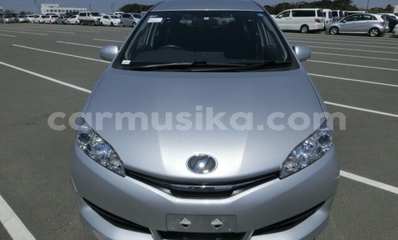 Nunua Ilio tumika Toyota Wish Fedha Gari ndani ya Beitbridge nchini Matabeleland Kusini Nunua Ilio tumika Toyota Wish Fedha Gari ndani ya Beitbridge nchini Matabeleland Kusini