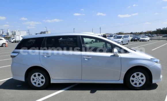 Nunua Ilio tumika Toyota Wish Fedha Gari ndani ya Beitbridge nchini Matabeleland Kusini Nunua Ilio tumika Toyota Wish Fedha Gari ndani ya Beitbridge nchini Matabeleland Kusini