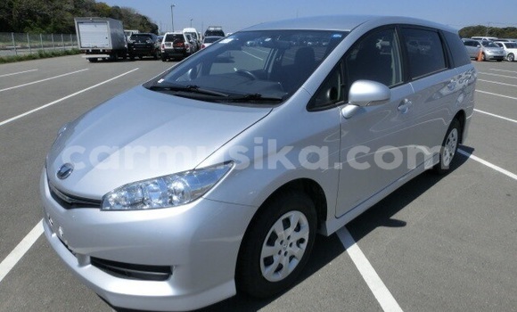 Nunua Ilio tumika Toyota Wish Fedha Gari ndani ya Beitbridge nchini Matabeleland Kusini Nunua Ilio tumika Toyota Wish Fedha Gari ndani ya Beitbridge nchini Matabeleland Kusini