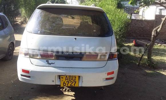 Acheter Occasion Voiture Toyota Gaia Blanc à Bindura, Mashonaland Central Acheter Occasion Voiture Toyota Gaia Blanc à Bindura, Mashonaland Central
