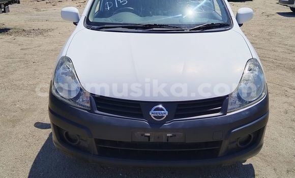 Acheter Occasion Voiture Nissan AD Blanc à Belvédère, Harare