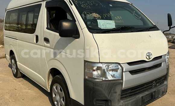 Tenga Tsaru Toyota Hiace Chena Mota in Borrowdale in Harare Tenga Tsaru Toyota Hiace Chena Mota in Borrowdale in Harare