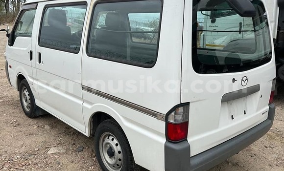 Tenga Tsaru Mazda Bongo Chena Mota in Bindura in Mashonaland yePakati Tenga Tsaru Mazda Bongo Chena Mota in Bindura in Mashonaland yePakati