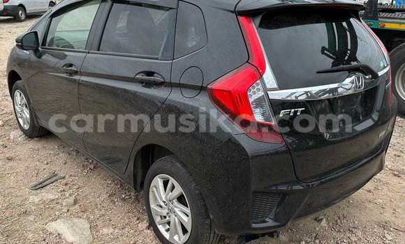 Tenga Tsaru Honda Fit Nhema Mota in Bindura in Mashonaland yePakati Tenga Tsaru Honda Fit Nhema Mota in Bindura in Mashonaland yePakati