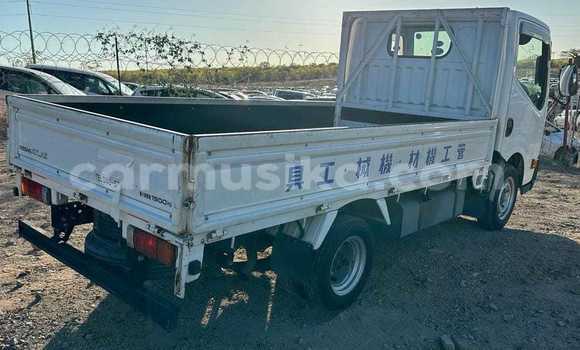 Tenga Tsaru Nissan Evalia Chena Rori in Belvedere in Harare Tenga Tsaru Nissan Evalia Chena Rori in Belvedere in Harare