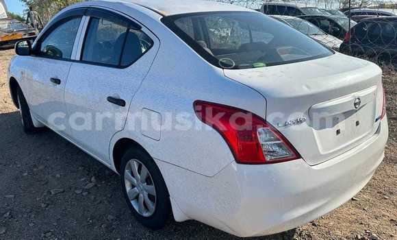 Tenga Tsaru Nissan Latio Chena Mota in Bindura in Mashonaland yePakati Tenga Tsaru Nissan Latio Chena Mota in Bindura in Mashonaland yePakati