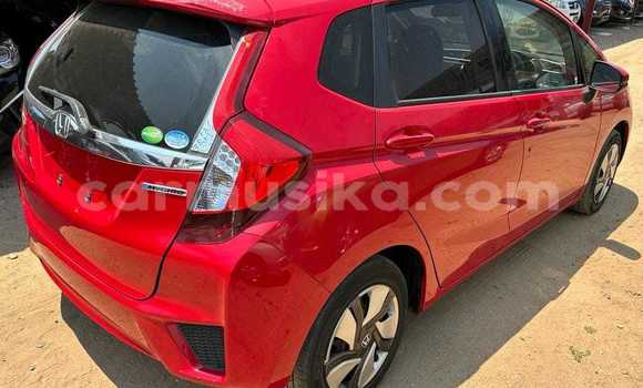 Tenga Tsaru Honda Fit Tsvuku Mota in Bulawayo in Bulawayo Tenga Tsaru Honda Fit Tsvuku Mota in Bulawayo in Bulawayo