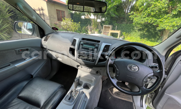 Tenga Tsaru Toyota Hilux Sirivha Mota in Beitbridge in Matabeleland South Tenga Tsaru Toyota Hilux Sirivha Mota in Beitbridge in Matabeleland South