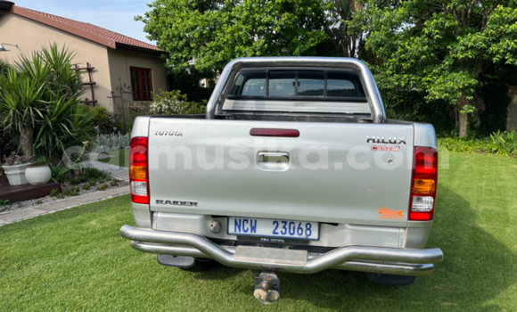 Tenga Tsaru Toyota Hilux Sirivha Mota in Beitbridge in Matabeleland South Tenga Tsaru Toyota Hilux Sirivha Mota in Beitbridge in Matabeleland South