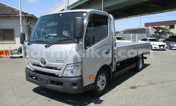 Nunua Ilio tumika Toyota Dyna Nyingine Lori ndani ya Beitbridge nchini Matabeleland Kusini