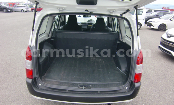 Nunua Ilio tumika Toyota Probox Nyingine Gari ndani ya Beitbridge nchini Matabeleland Kusini Nunua Ilio tumika Toyota Probox Nyingine Gari ndani ya Beitbridge nchini Matabeleland Kusini