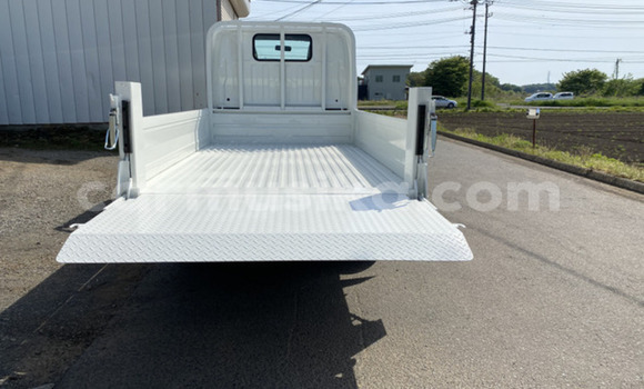 Acheter Occasion Utilitaire Toyota Dyna Blanc à Beitbridge, Matabeleland South Acheter Occasion Utilitaire Toyota Dyna Blanc à Beitbridge, Matabeleland South