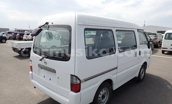 Acheter Occasion Voiture Nissan Vanette Blanc à Beitbridge, Matabeleland South Acheter Occasion Voiture Nissan Vanette Blanc à Beitbridge, Matabeleland South