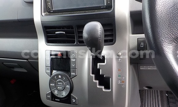 Buy Used Toyota Noah Silver Car in Beitbridge in Matabeleland South Buy Used Toyota Noah Silver Car in Beitbridge in Matabeleland South