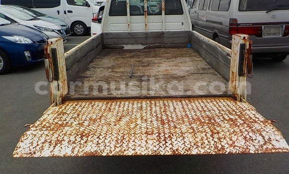 Tenga Tsaru Toyota LITEACE Chena Rori in Beitbridge in Matabeleland South Tenga Tsaru Toyota LITEACE Chena Rori in Beitbridge in Matabeleland South