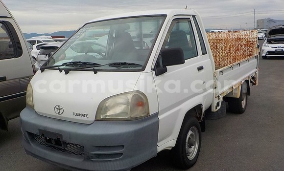 Tenga Tsaru Toyota LITEACE Chena Rori in Beitbridge in Matabeleland South Tenga Tsaru Toyota LITEACE Chena Rori in Beitbridge in Matabeleland South