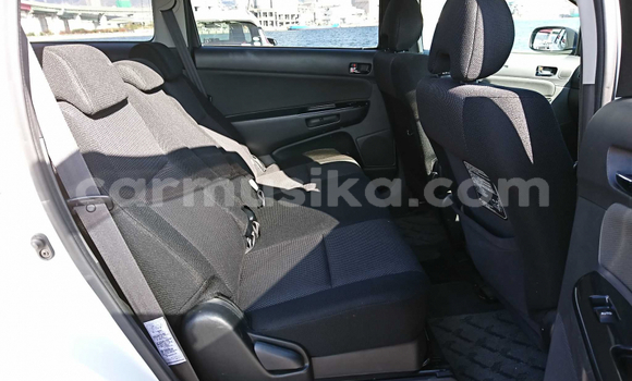 Tenga Tsaru Toyota Wish Chena Mota in Beitbridge in Matabeleland South Tenga Tsaru Toyota Wish Chena Mota in Beitbridge in Matabeleland South