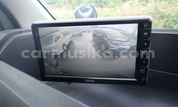 Nunua Ilio tumika Toyota Hiace Fedha Gari ndani ya Beitbridge nchini Matabeleland Kusini Nunua Ilio tumika Toyota Hiace Fedha Gari ndani ya Beitbridge nchini Matabeleland Kusini