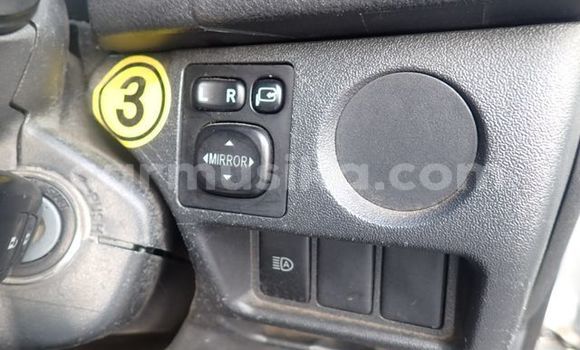 Nunua Ilio tumika Toyota Hiace Fedha Gari ndani ya Beitbridge nchini Matabeleland Kusini Nunua Ilio tumika Toyota Hiace Fedha Gari ndani ya Beitbridge nchini Matabeleland Kusini