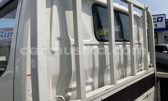 Nunua Ilio tumika Toyota Dyna Nyingine Lori ndani ya Beitbridge nchini Matabeleland Kusini Nunua Ilio tumika Toyota Dyna Nyingine Lori ndani ya Beitbridge nchini Matabeleland Kusini