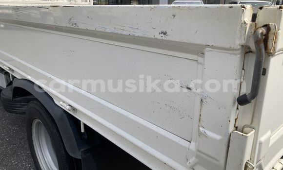 Nunua Ilio tumika Toyota Dyna Nyingine Lori ndani ya Beitbridge nchini Matabeleland Kusini Nunua Ilio tumika Toyota Dyna Nyingine Lori ndani ya Beitbridge nchini Matabeleland Kusini