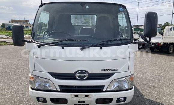 Nunua Ilio tumika Toyota Dyna Nyingine Lori ndani ya Beitbridge nchini Matabeleland Kusini Nunua Ilio tumika Toyota Dyna Nyingine Lori ndani ya Beitbridge nchini Matabeleland Kusini