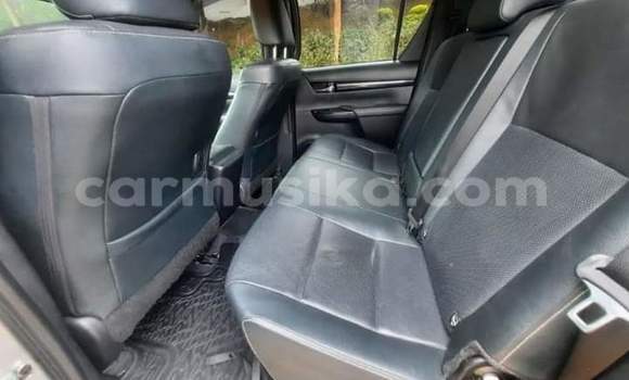 Acheter Occasion Voiture Toyota Hilux Gris à Beitbridge, Matabeleland South Acheter Occasion Voiture Toyota Hilux Gris à Beitbridge, Matabeleland South