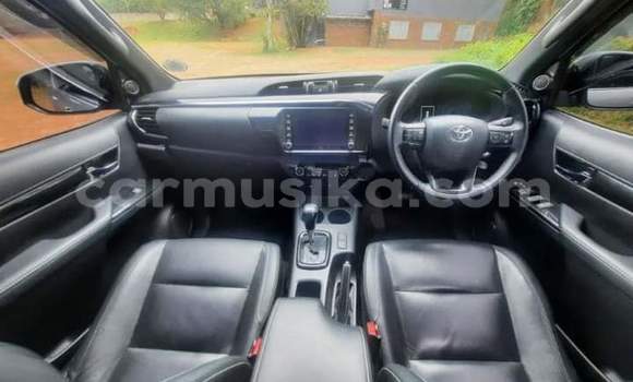 Acheter Occasion Voiture Toyota Hilux Gris à Beitbridge, Matabeleland South Acheter Occasion Voiture Toyota Hilux Gris à Beitbridge, Matabeleland South