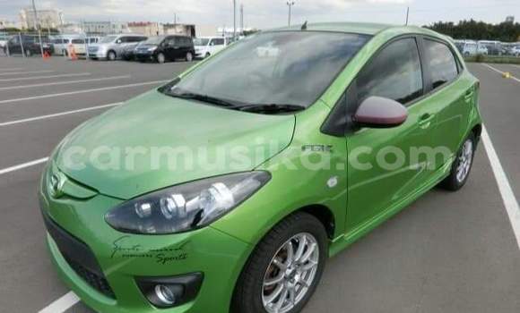 Buy Used Mazda Demio Green Car in Beitbridge in Matabeleland South Buy Used Mazda Demio Green Car in Beitbridge in Matabeleland South