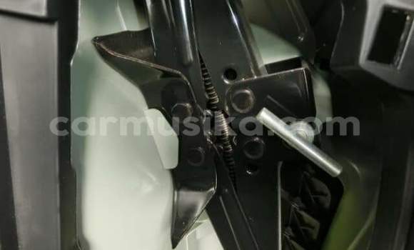 Buy Used Mazda Demio Green Car in Beitbridge in Matabeleland South Buy Used Mazda Demio Green Car in Beitbridge in Matabeleland South