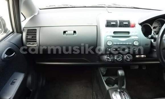 Buy Used Honda Fit Silver Car in Beitbridge in Matabeleland South Buy Used Honda Fit Silver Car in Beitbridge in Matabeleland South