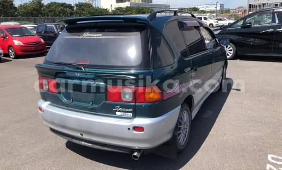 Buy Used Toyota Ipsum Green Car in Beitbridge in Matabeleland South Buy Used Toyota Ipsum Green Car in Beitbridge in Matabeleland South