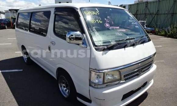 Tenga Tsaru Toyota Hiace Chena Mota in Beitbridge in Matabeleland South