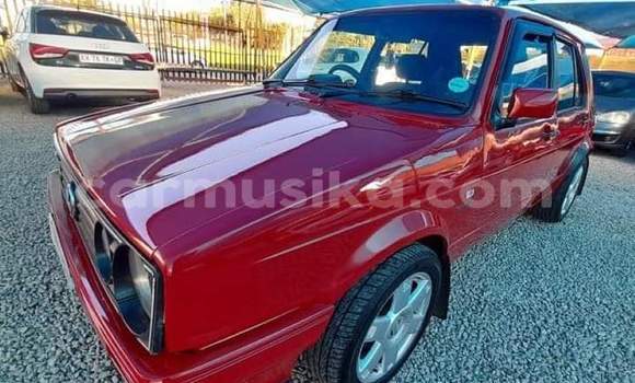 Buy Used Volkswagen Golf Red Car in Beitbridge in Matabeleland South